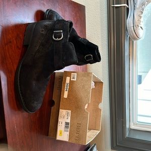 Born Jorgette black distressed zippered booties